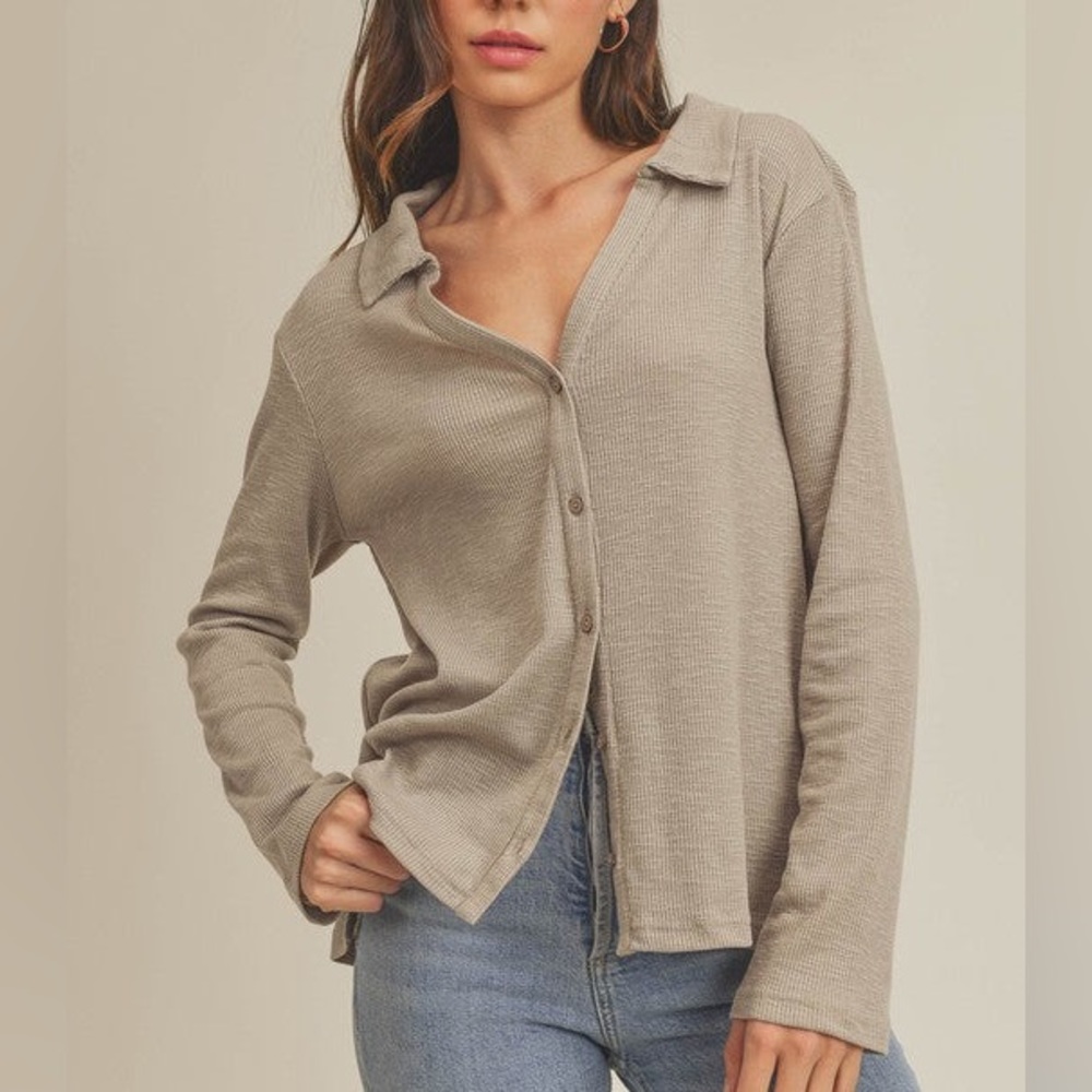 Light Brown Long Sleeve Top w Relaxed Fit Sizes M & L